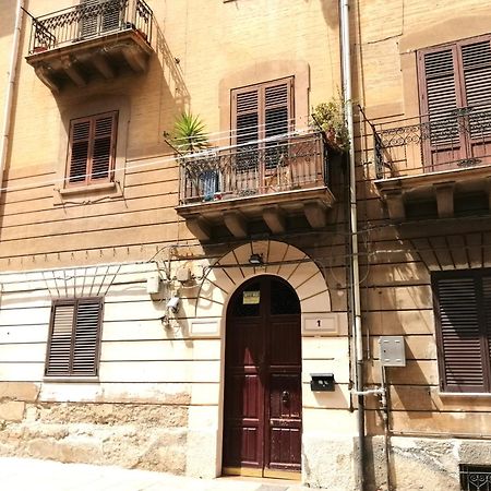 Guastella House Hotel Палермо Екстериор снимка